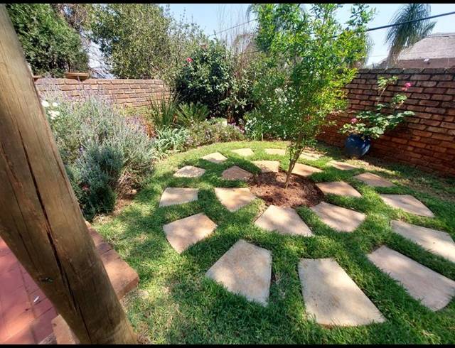 4 BEDROOM HOUSE FOR SALE IN SUIDERBERG